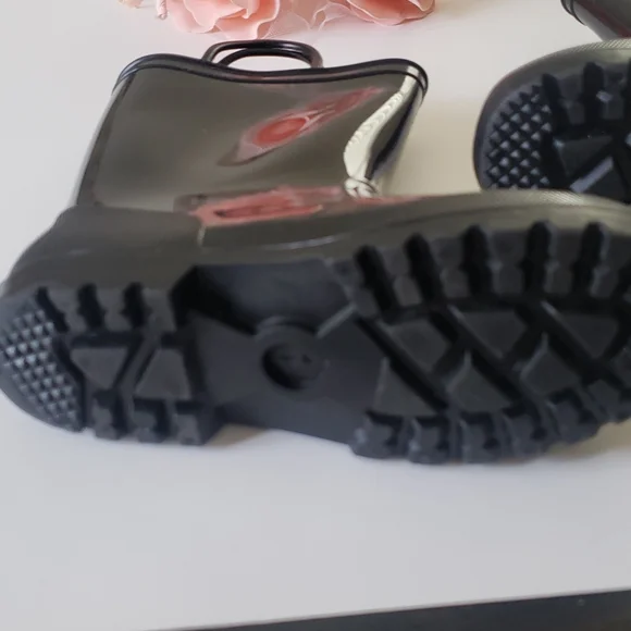 Girl's Rain Boots - Picture 4 of 8